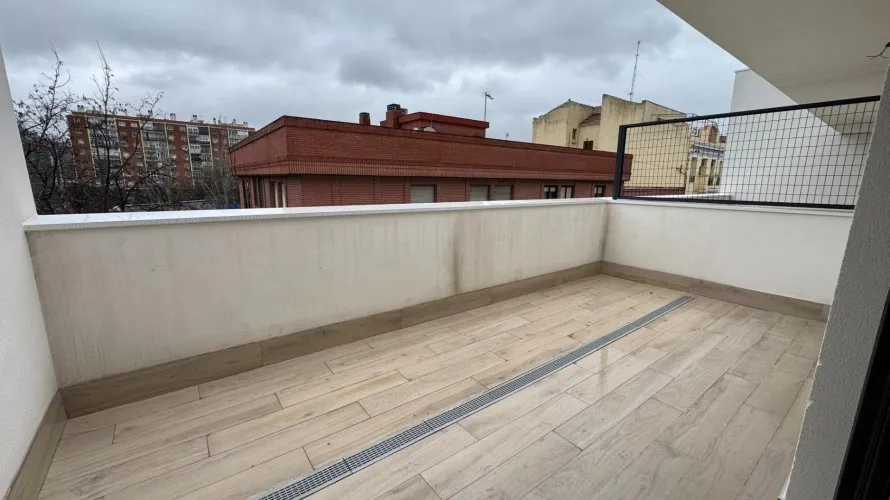Penthouse de 2 chambres à Madrid, Spain No. 690 № 4