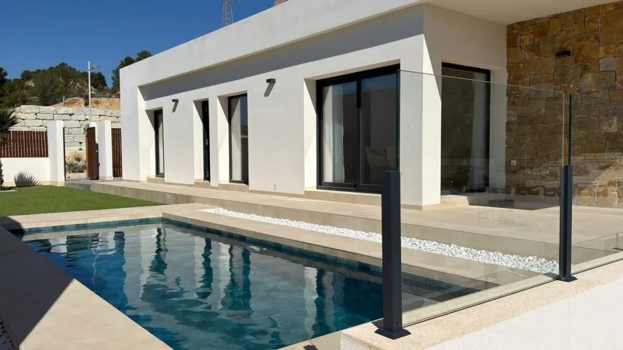 Villa de 3 chambres à Finestrat, Spain No. 171 № 1