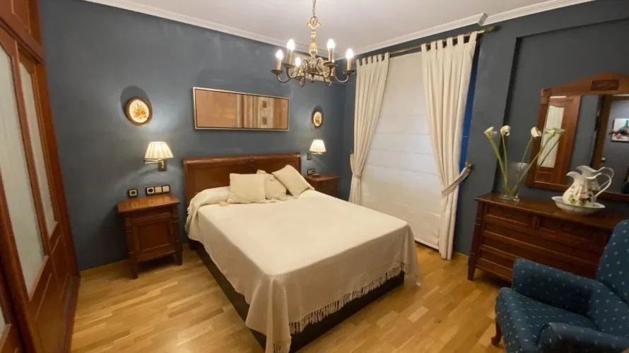 Apartment de 4 chambres à Alicante, Spain No. 689