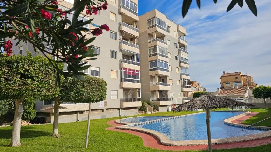 Apartment de 2 chambres à Torreblanca, Spain No. 945