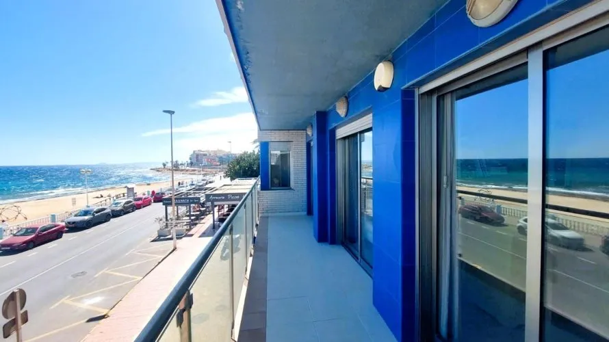 Apartment de 4 chambres à Torrevieja, Spain No. 561