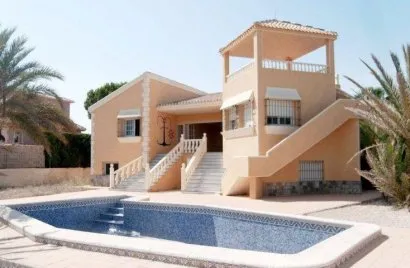 Villa de 3 chambres à La Manga del Mar Menor, Spain No. 268