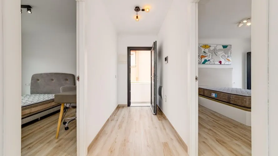 Villa de 210m² à Torrevieja, Spain No. 720 № 16