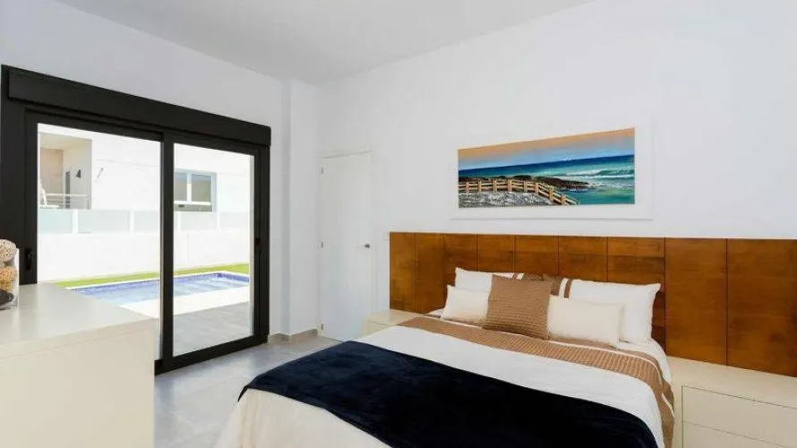 Villa de 3 chambres à Daya Nueva, Spain No. 275 № 13