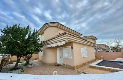 Apartment de 3 chambres à Torrevieja, Spain No. 1031