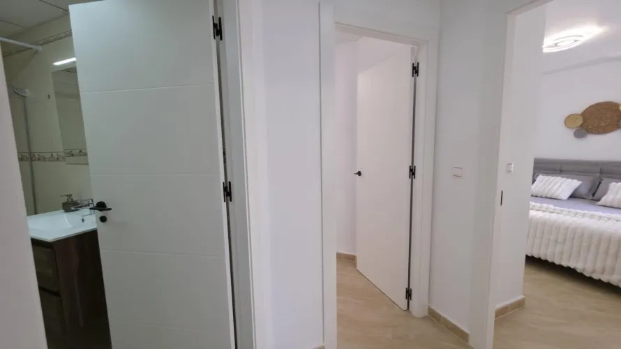 Apartment de 3 chambres à Torrevieja, Spain No. 2014 № 14