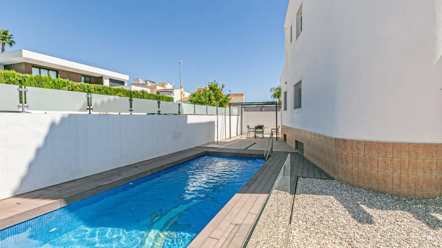 Villa de 143m² à San Fulgencio, Spain No. 1064 № 3