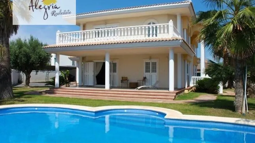 Apartment de 4 chambres à L'Eliana, Spain No. 1313