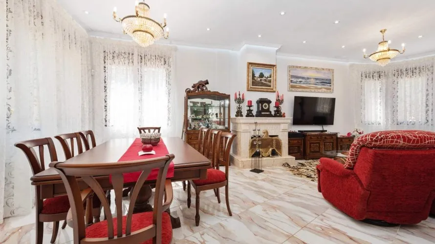 Villa de 4 chambres à Campoamor, Spain No. 1338 № 2