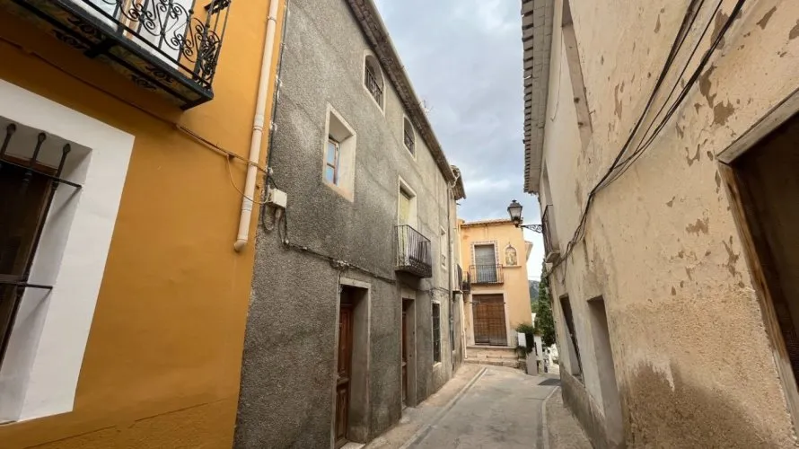 House de 6 chambres à Sella, Spain No. 2025 № 1