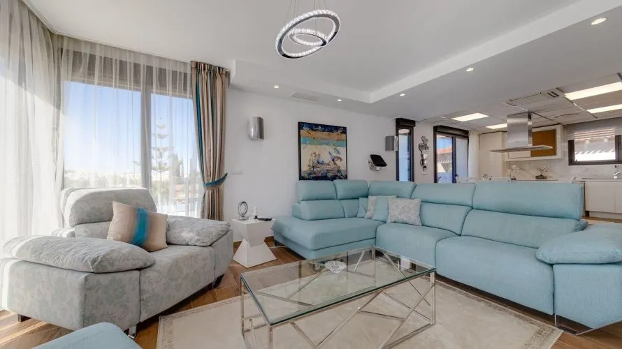 Villa de 461m² à Torrevieja, Spain No. 965 № 24