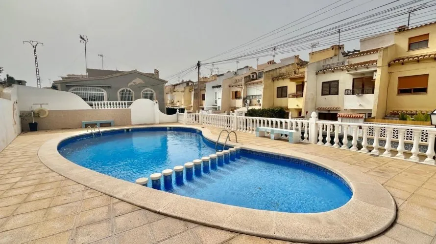 Apartment de 2 chambres à Torrevieja, Spain No. 1056 № 5