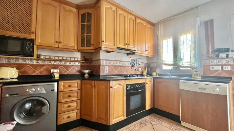 Apartment de 2 chambres à Torrevieja, Spain No. 1056 № 13