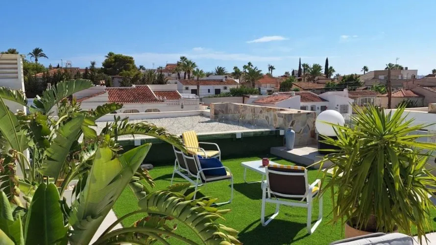 Villa de 106m² à Torrevieja, Spain No. 1284 № 7
