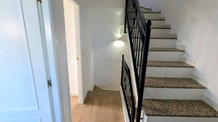 Apartment de 95m² à La Florida, Spain No. 1162