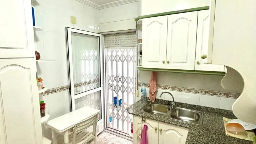 Apartment de 3 chambres à Torrevieja, Spain No. 2103 № 8