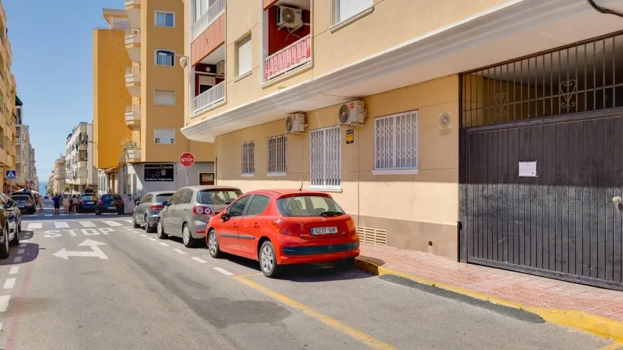 Apartment de 54m² à Torrevieja, Spain No. 2110 № 5