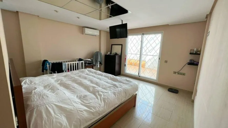 Apartment de 4 chambres à Manises, Spain No. 1312 № 13