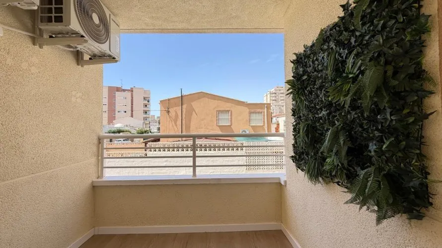 Apartment de 2 chambres à Nueva Torrevieja, Spain No. 2216 № 3