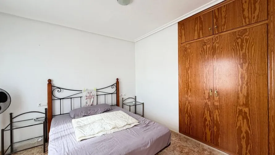 Apartment de 2 chambres à Torrevieja, Spain No. 2120 № 9