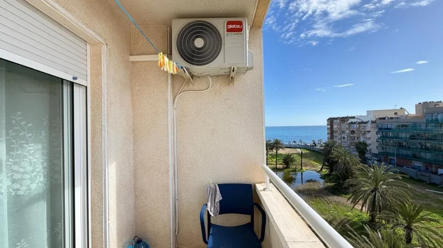 Apartment de 2 chambres à Torrevieja, Spain No. 2120 № 2