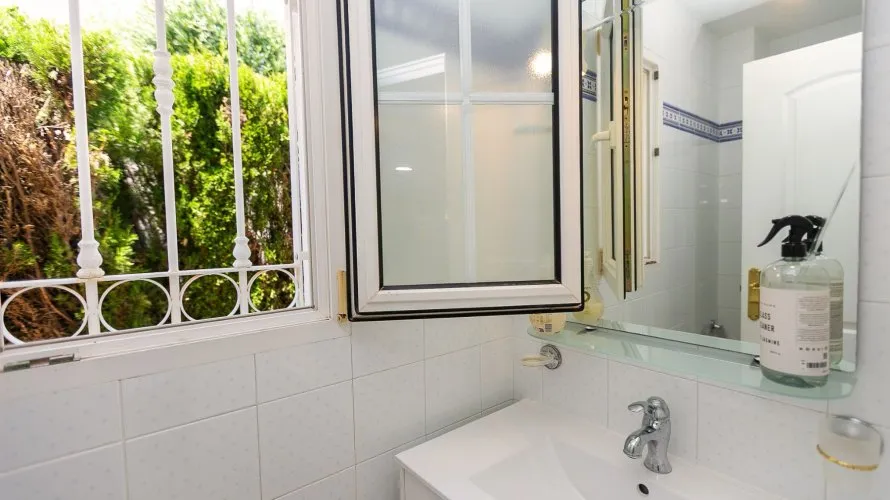 Villa de 194m² à Alicante, Spain No. 1360 № 19