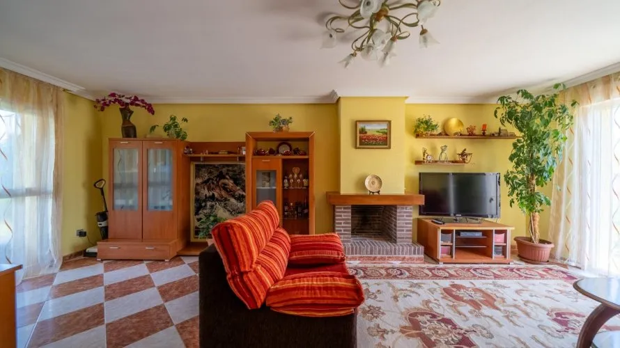 Apartment de 5 chambres à San Martin de Valdeiglesias, Spain No. 1198