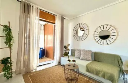 Apartment de 1 chambre à Torrevieja, Spain No. 2161