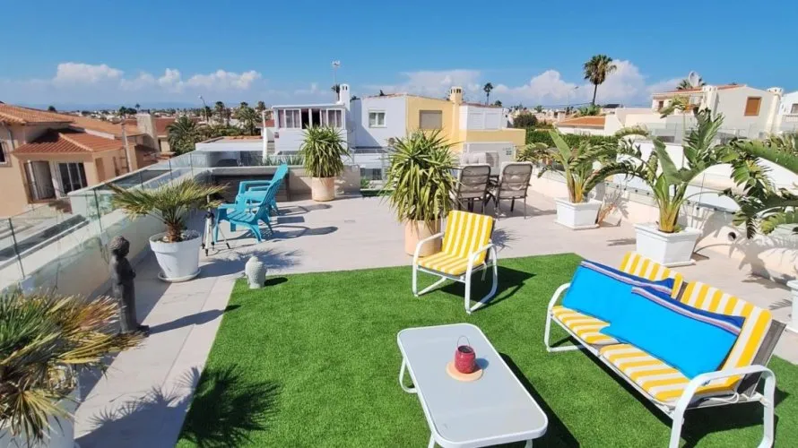 Villa de 106m² à Torrevieja, Spain No. 1284 № 9