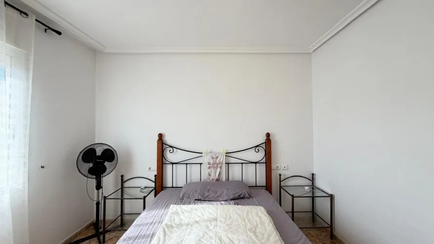 Apartment de 2 chambres à Torrevieja, Spain No. 2120 № 8