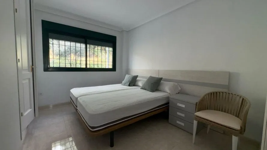 Apartment de 2 chambres à Campoamor, Spain No. 987 № 14