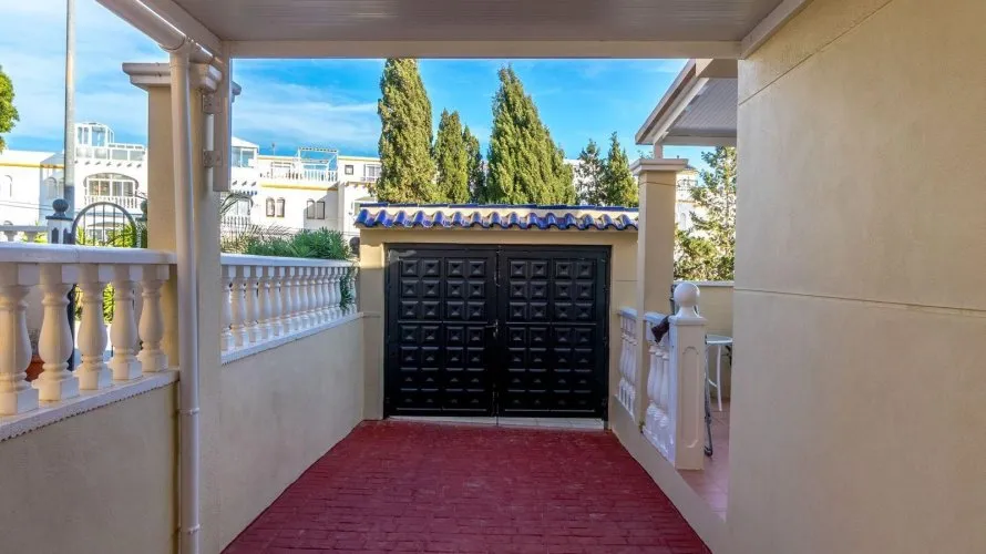 House de 105m² à Campoamor, Spain No. 957 № 24