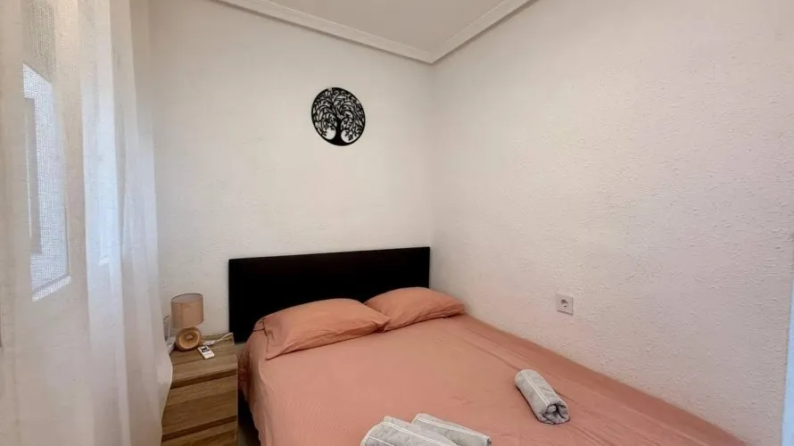 Apartment de 2 chambres à Torrevieja, Spain No. 2083 № 13