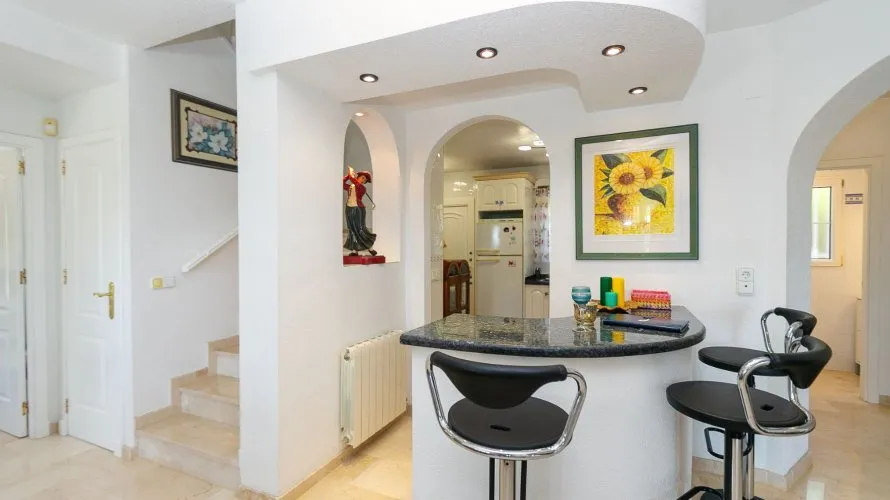 Villa de 194m² à Alicante, Spain No. 1360 № 12