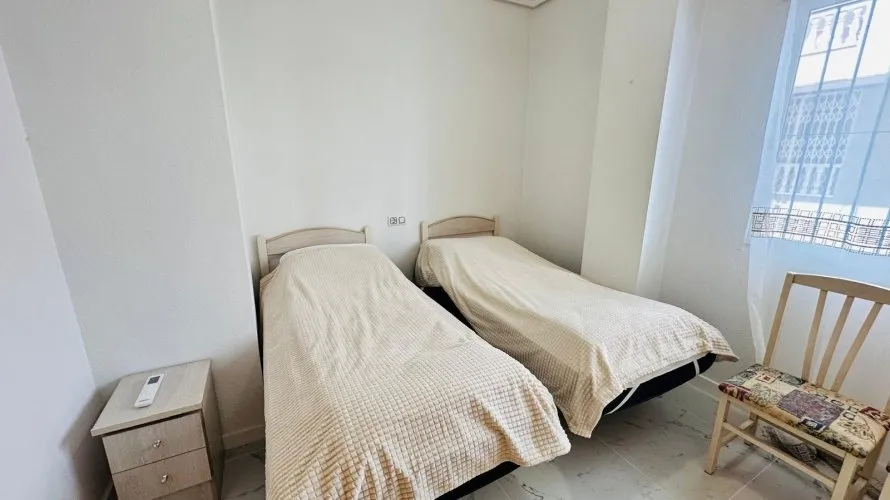 Apartment de 2 chambres à Torrevieja, Spain No. 2065 № 14
