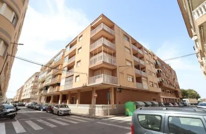 Apartment de 3 chambres à Torrevieja, Spain No. 2170