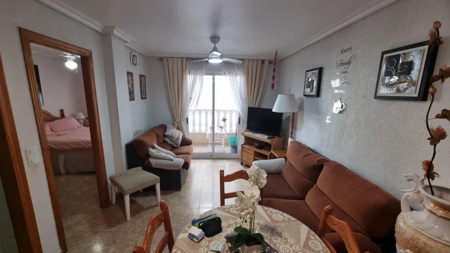 Apartment de 2 chambres à Torrevieja, Spain No. 2089 № 11