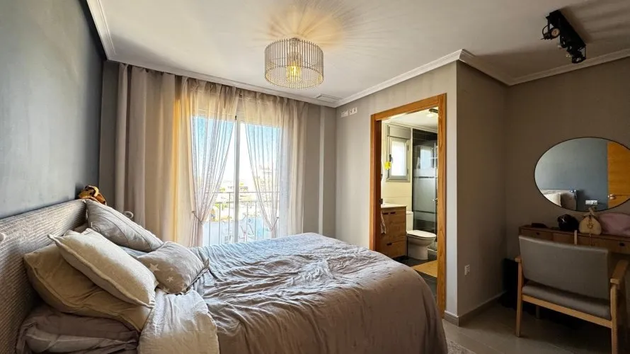 Apartment de 3 chambres à Nueva Torrevieja, Spain No. 1183 № 16