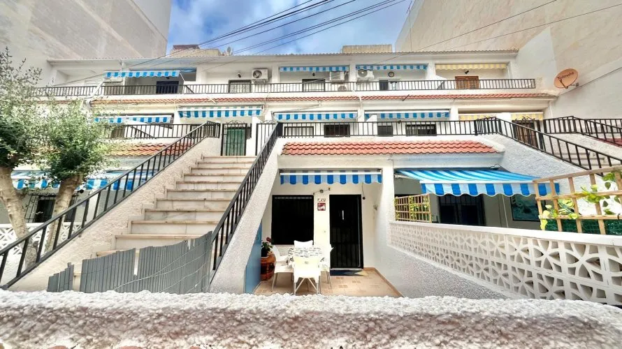 Penthouse de 2 chambres à Torrevieja, Spain No. 2213 № 4