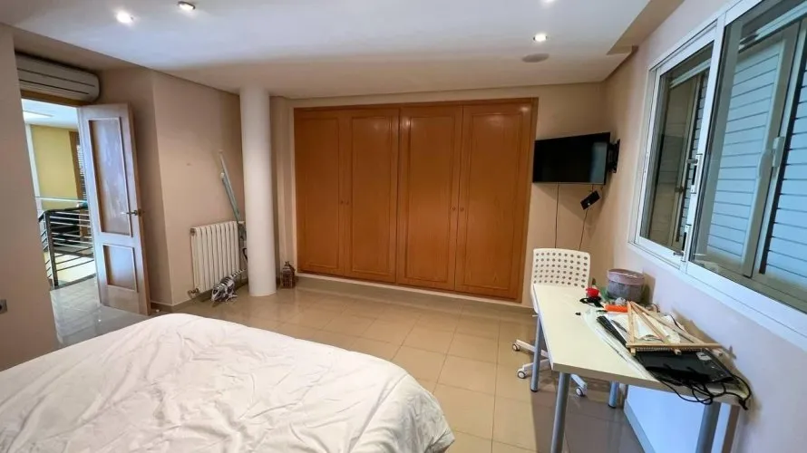 Apartment de 4 chambres à Manises, Spain No. 1312 № 16