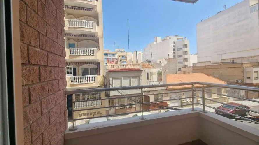 Apartment de 2 chambres à Torrevieja, Spain No. 2072 № 13