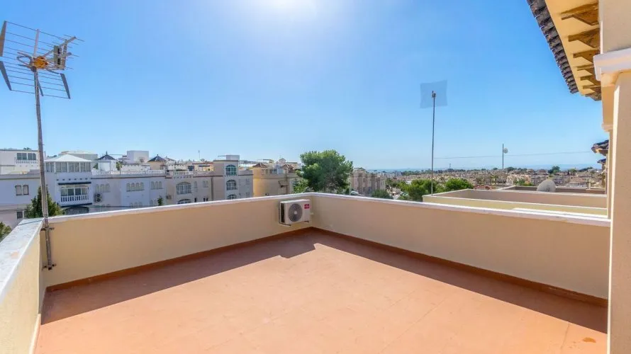 House de 105m² à Campoamor, Spain No. 957 № 10