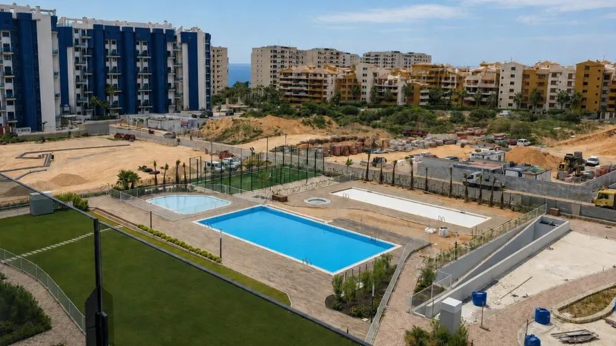 Apartment de 2 chambres à Torrevieja, Spain No. 1991 № 23
