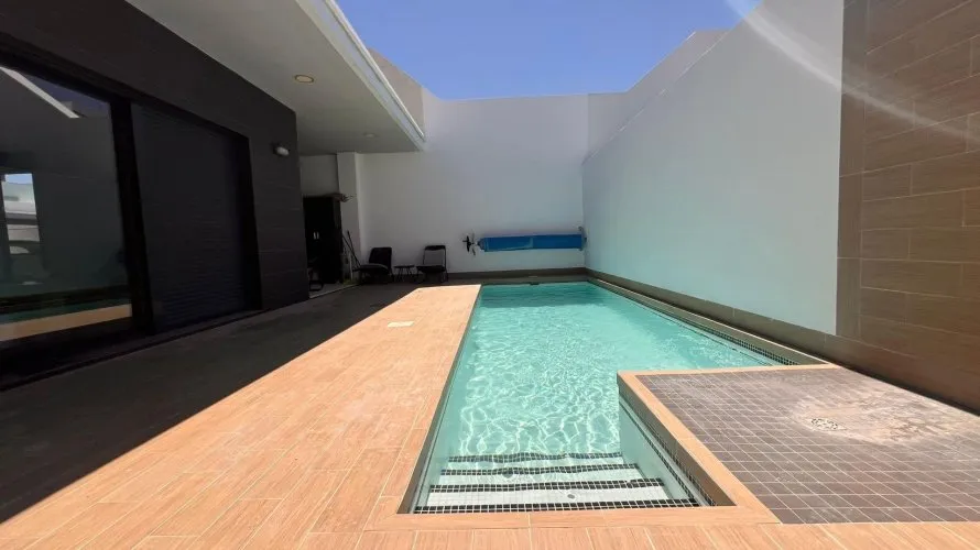 Apartment de 3 chambres à La Zenia, Spain No. 1351