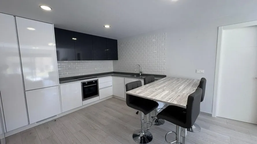Apartment de 2 chambres à Villamartin, Spain No. 1002 № 7
