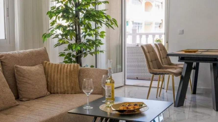 Apartment de 3 chambres à Torrevieja, Spain No. 1321 № 2
