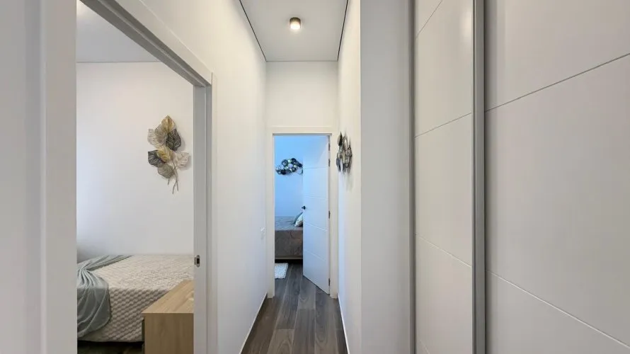 Apartment de 2 chambres à Torrevieja, Spain No. 2129 № 1