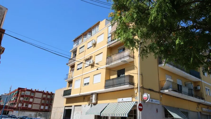 Apartment de 2 chambres à Alicante, Spain No. 2053