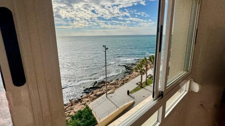 Apartment de 4 chambres à Torrevieja, Spain No. 977 № 24
