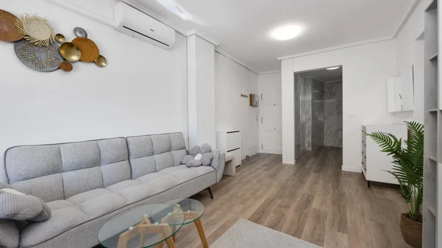 Apartment de 54m² à Torrevieja, Spain No. 2110 № 24